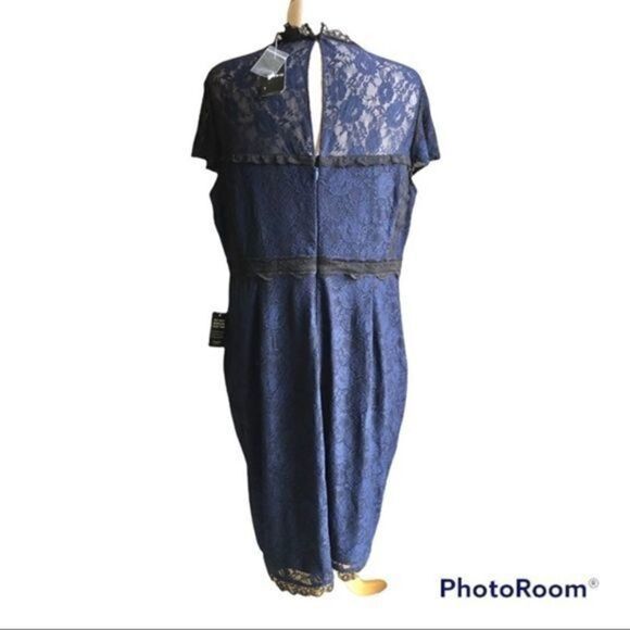 Torrid navy with black trim lace sweetheart keyhole back shift dress 20 - Picture 5 of 11